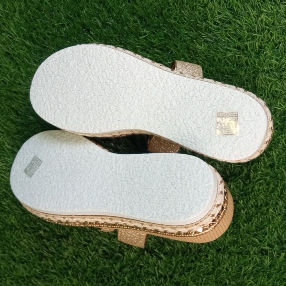 💩 Gold Glitter Women's Sandals - Picture 5 of 6